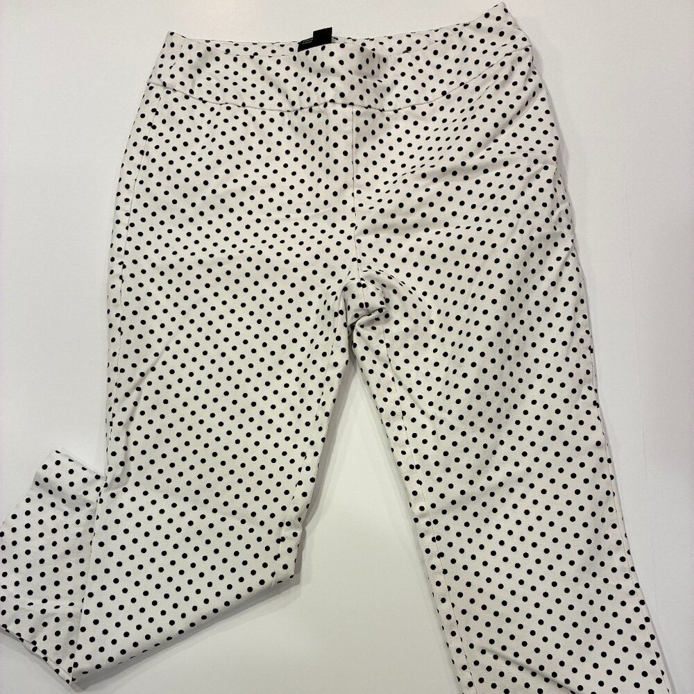 Chico’s So Slimming Crop Pants – White with Black Polka Dots, Size 0